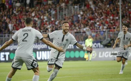 的球员之一 的球员之一