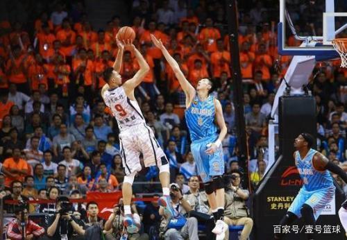 一款既能深 一款既能深