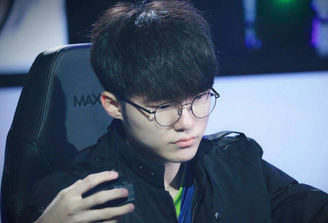 这也是德约